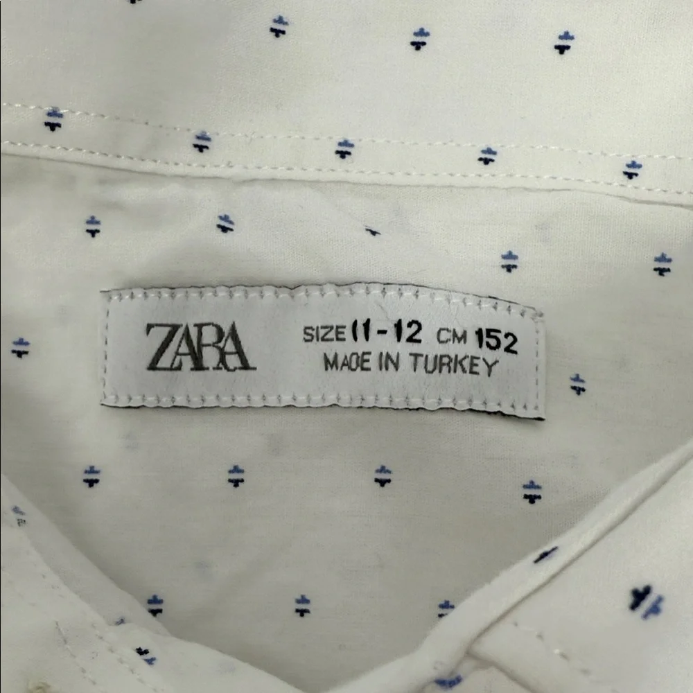Zara Boys White Long-Sleeve Button-Up Shirt with DotPrint size 11-12 Dress Shirt